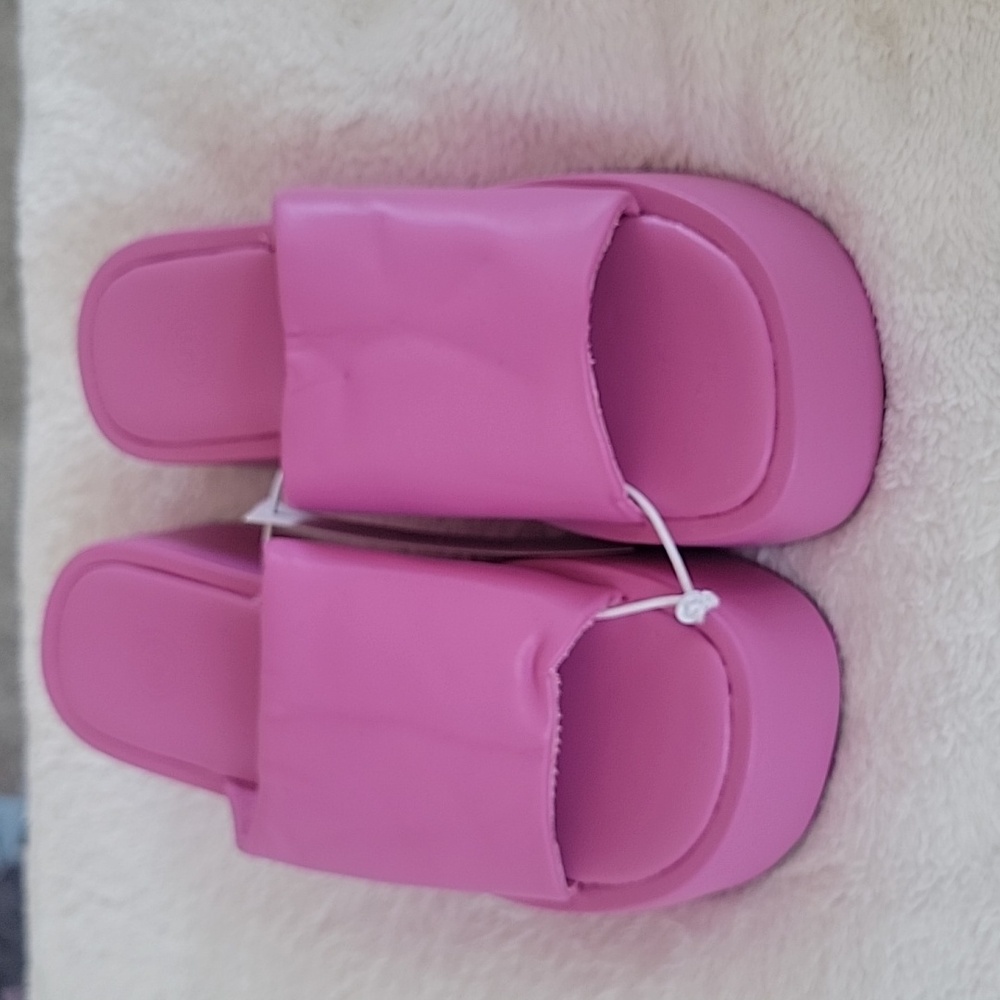 Pink/rose y2k vibes